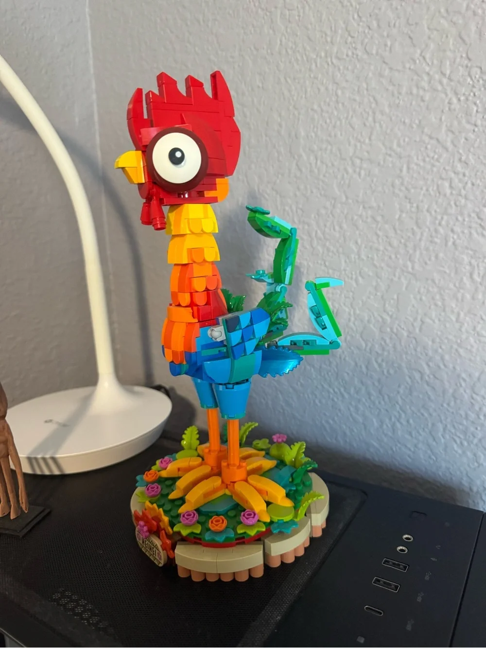 Lego Hei Hei Figurine